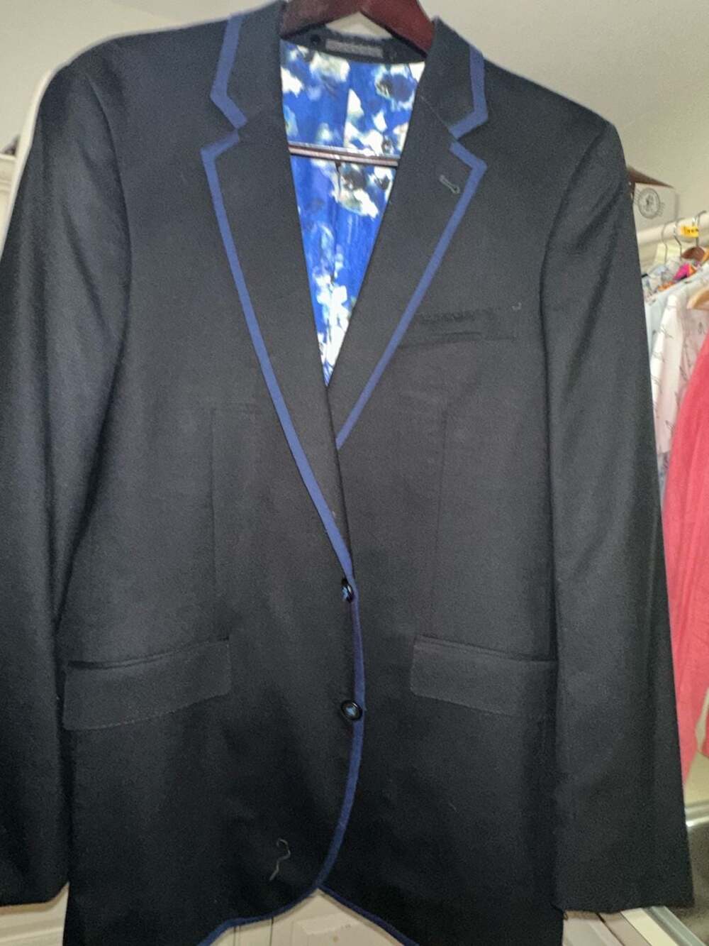 Robert Graham Sport Coat Size 44 Black Blue Trim